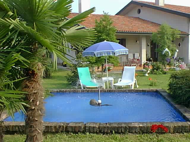 casa1.jpg (53595 byte)
